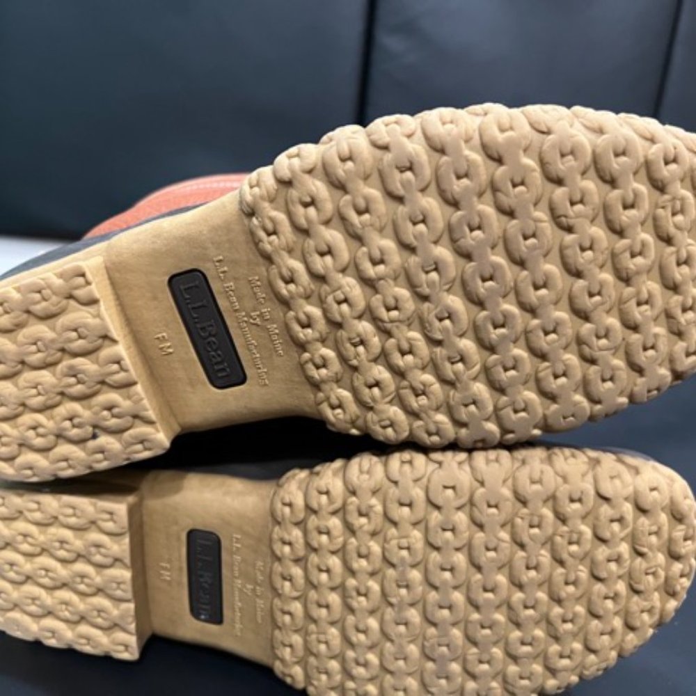 LL Bean Women's Duck Boots size 9 (like new) - Picture 5 of 6